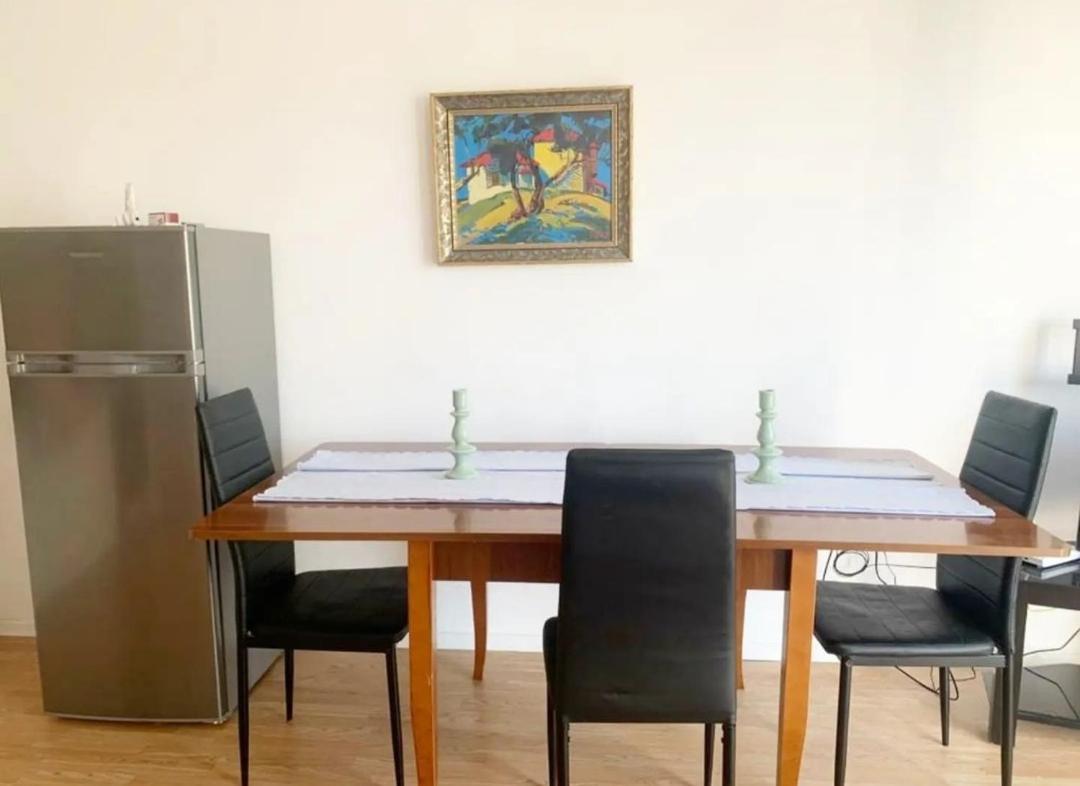 Beautiful And Lovely Apartment 地拉那 外观 照片